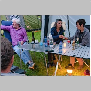 kl-013-mittelhof-2025-susanne_jutta_tom.jpg